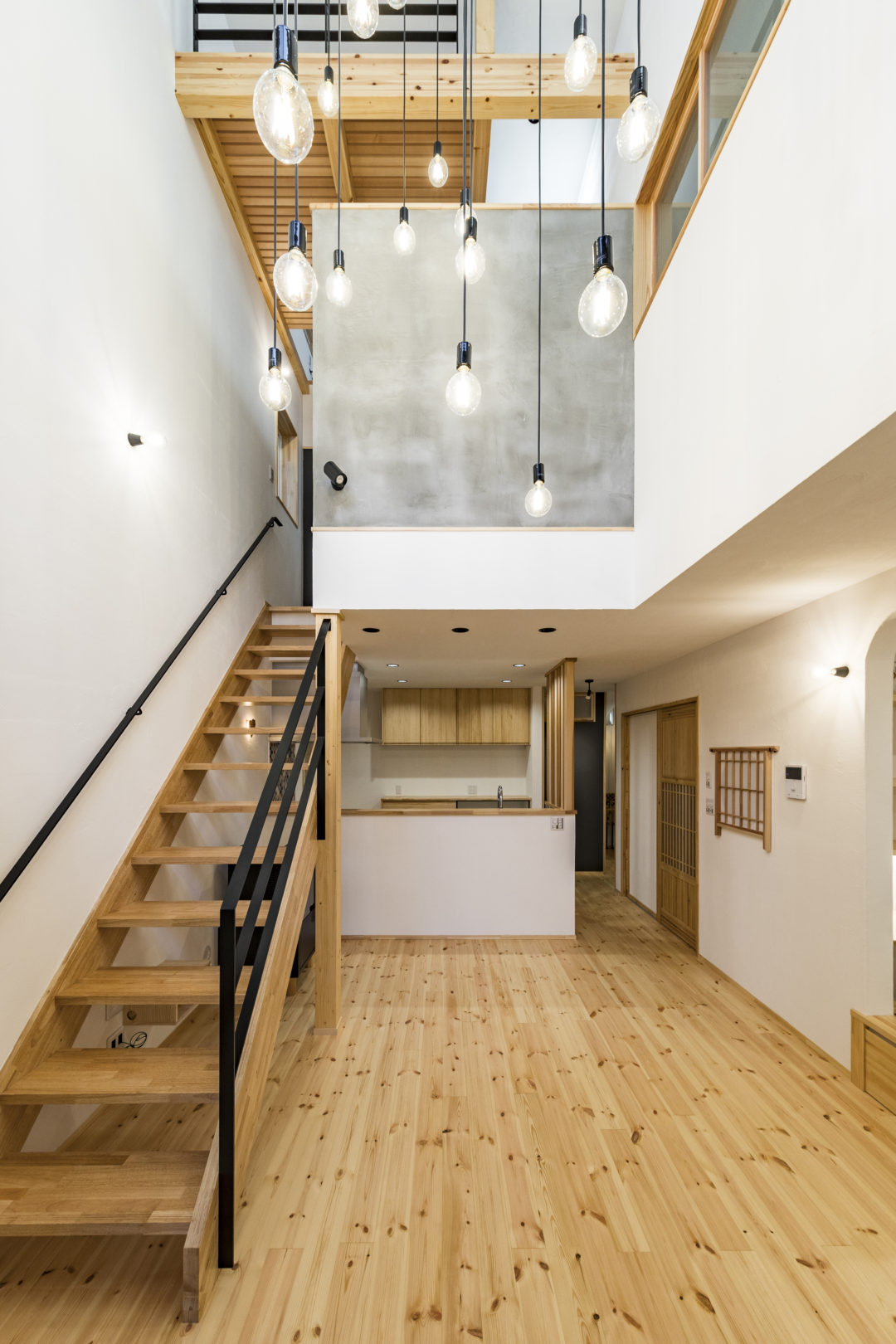 木 ✕ アイアンのリビング階段