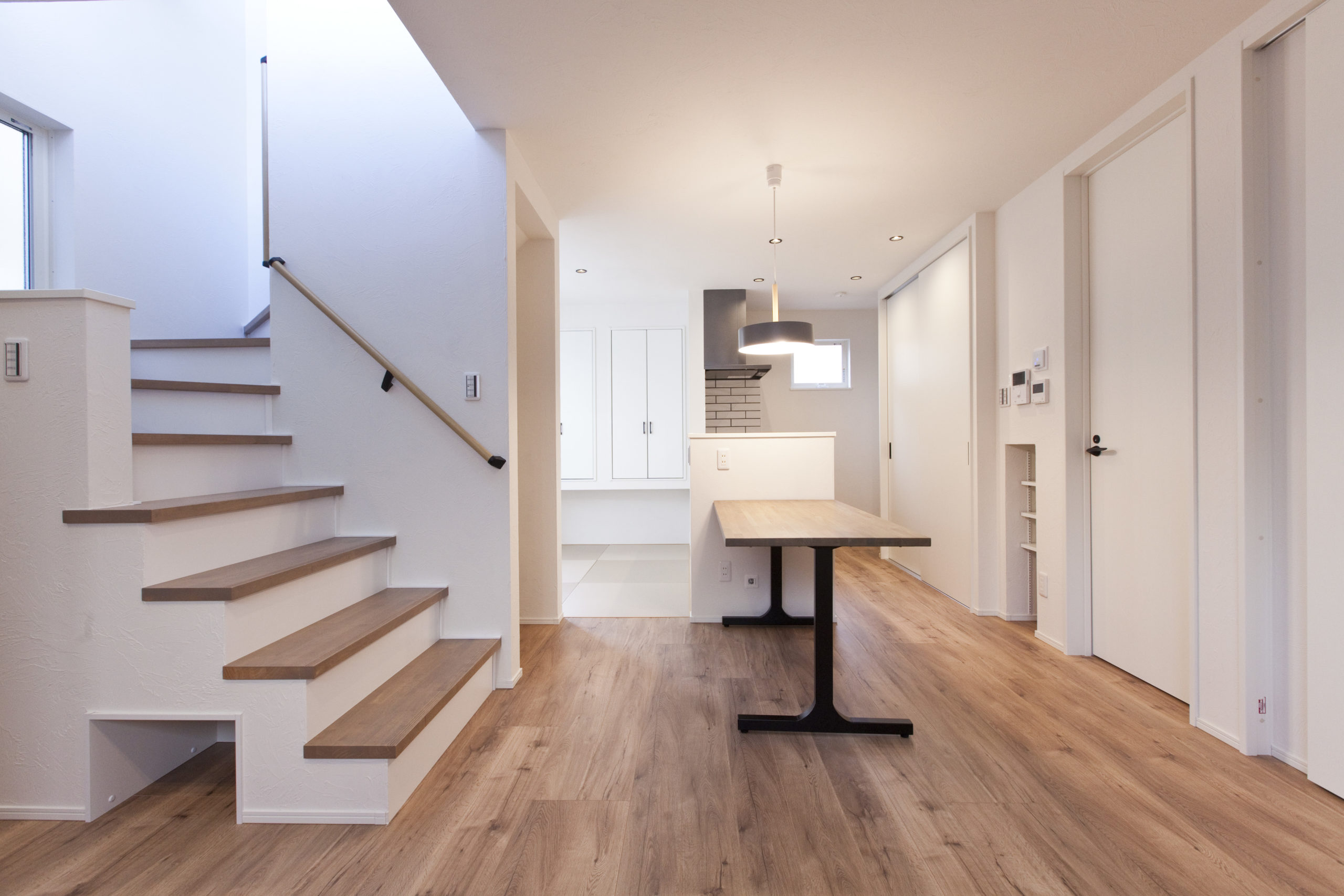 光と一体感のあるリビング