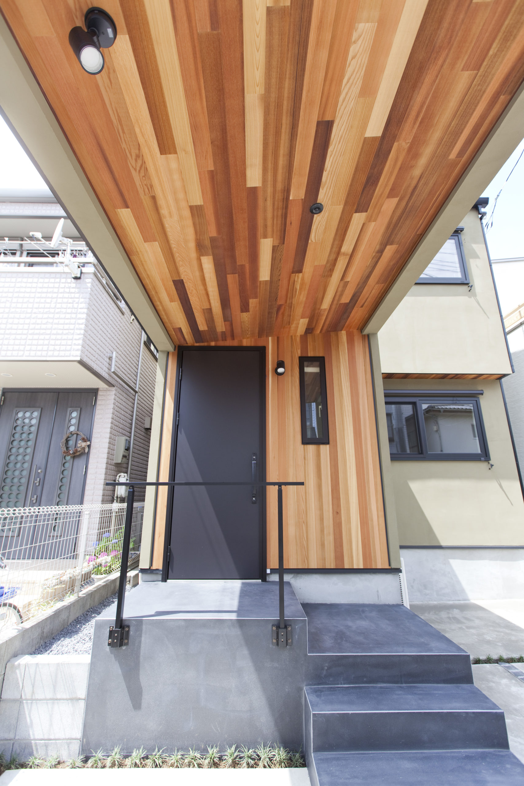 レッドシダーで迎える我が家