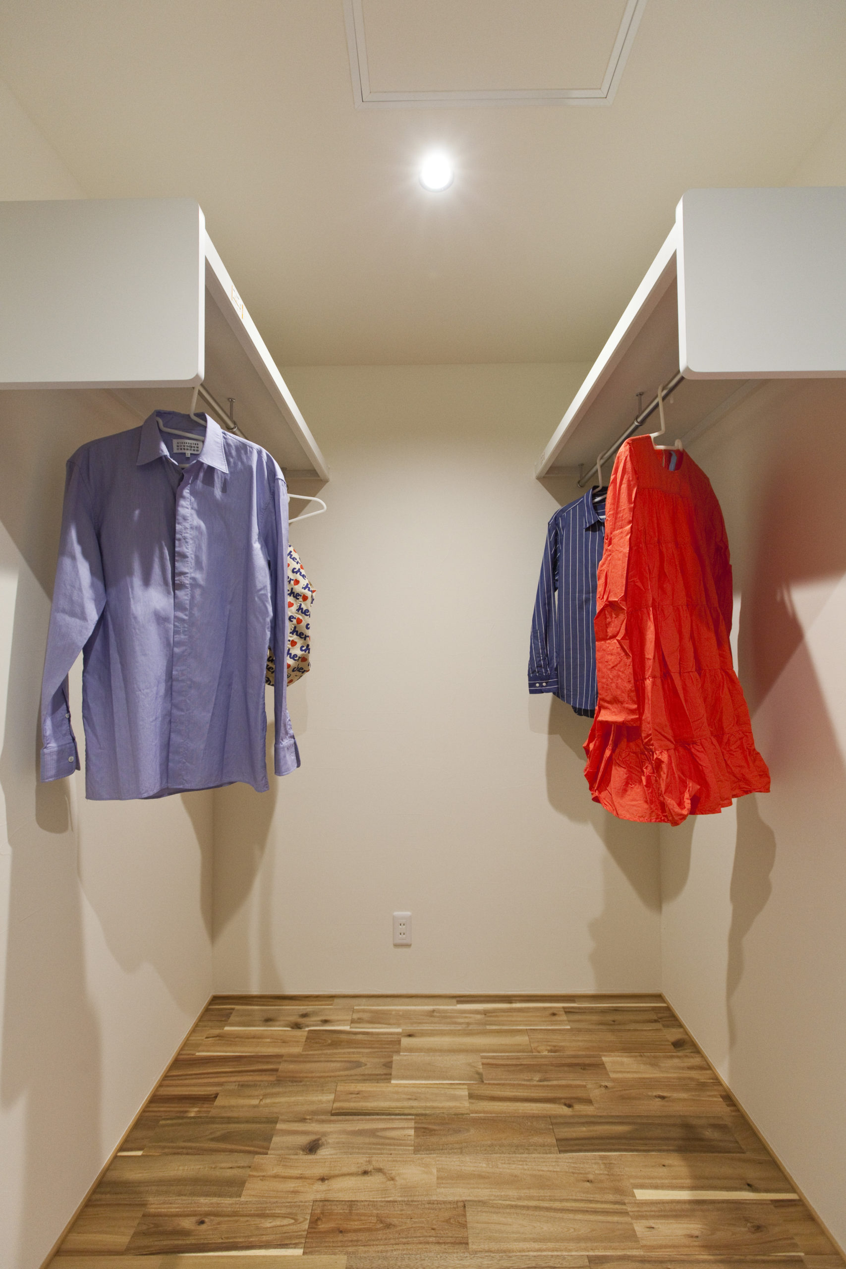 空間を繋ぐ収納スペース