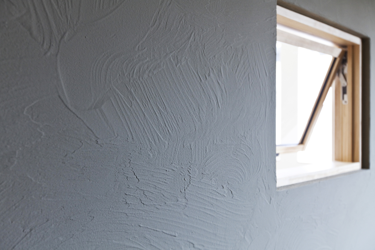 さいたま市　上尾市　川口市　工務店　　パーソナルスタイル　注文住宅　新築　戸建て　ブログ　家づくり　素材選び　塗り壁　左官　室内窓